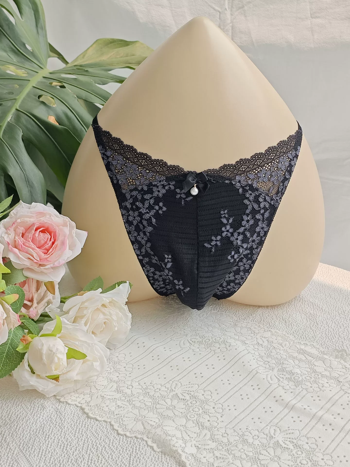 Black Lace Man's T-brief Embro - Embroidery Gift Ideas ulasan dan harga